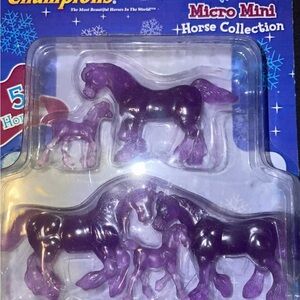 Grand Champions Micro Mini Horse family prototype
